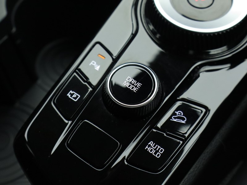 2025 (25) KIA SPORTAGE 1.6T GDi 207 HEV 3 5dr Auto 4841152