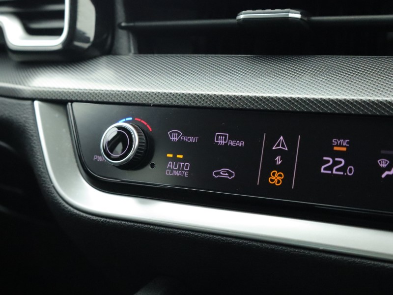 2025 (25) KIA SPORTAGE 1.6T GDi 207 HEV 3 5dr Auto 4841145