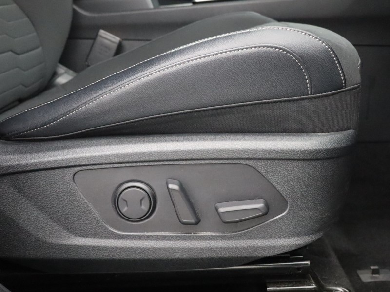 2025 (25) KIA SPORTAGE 1.6T GDi 207 HEV 3 5dr Auto 4841134