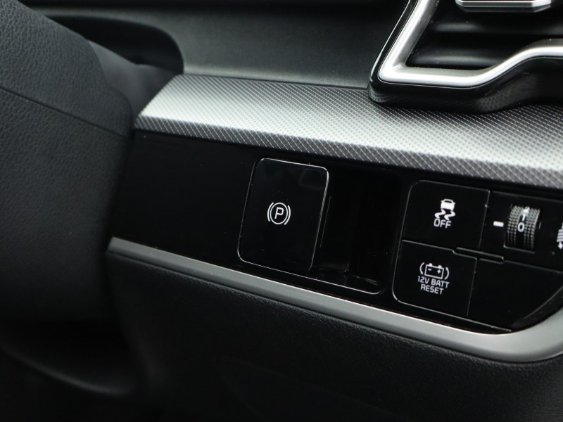 2025 (25) KIA SPORTAGE 1.6T GDi 207 HEV 3 5dr Auto 4841136