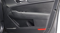 2025 (25) KIA SPORTAGE 1.6T GDi 207 HEV 3 5dr Auto 4841131