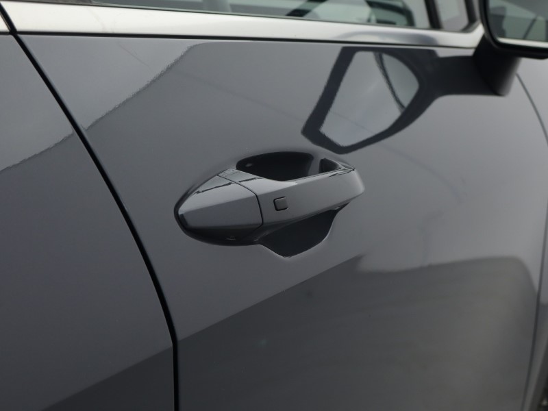 2025 (25) KIA SPORTAGE 1.6T GDi 207 HEV 3 5dr Auto 4841130