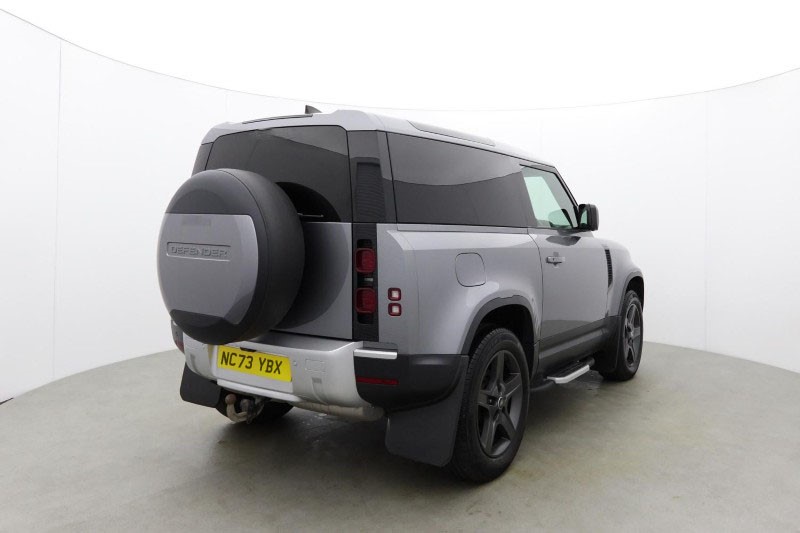 2023 (73) LAND ROVER COMMERCIAL DEFENDER 3.0 D250 Hard Top SE Auto 5871688
