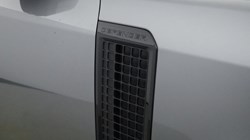 2023 (73) LAND ROVER COMMERCIAL DEFENDER 3.0 D250 Hard Top SE Auto 5871614