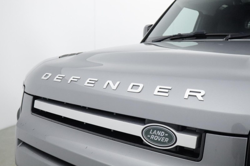 2023 (73) LAND ROVER COMMERCIAL DEFENDER 3.0 D250 Hard Top SE Auto 5871620