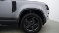 2023 (73) LAND ROVER COMMERCIAL DEFENDER 3.0 D250 Hard Top SE Auto 5871617