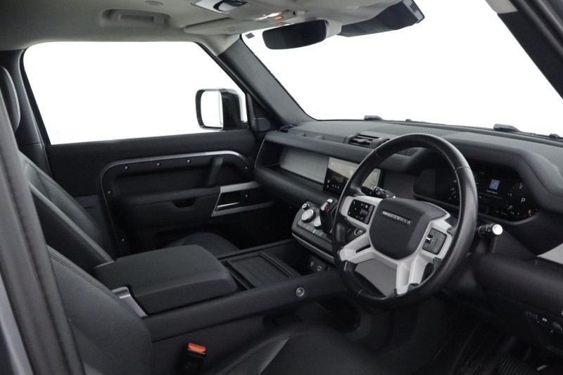 2023 (73) LAND ROVER COMMERCIAL DEFENDER 3.0 D250 Hard Top SE Auto 5871629