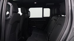 2025 (25) LAND ROVER DEFENDER 2.0 P300e X-Dynamic SE 110 5dr Auto 5820982