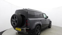 2025 (25) LAND ROVER DEFENDER 2.0 P300e X-Dynamic SE 110 5dr Auto 5821126