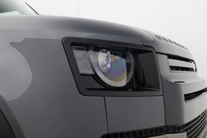 2025 (25) LAND ROVER DEFENDER 2.0 P300e X-Dynamic SE 110 5dr Auto 5821004
