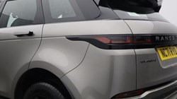2021 (71) LAND ROVER RANGE ROVER EVOQUE 2.0 D200 R-Dynamic S 5dr Auto 5815639