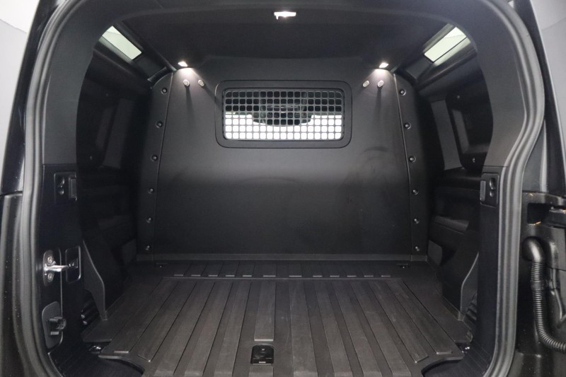 2024 (74) LAND ROVER COMMERCIAL DEFENDER 3.0 D350 Hard Top X-Dynamic HSE Auto 5888565