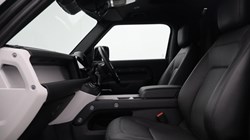 2024 (74) LAND ROVER COMMERCIAL DEFENDER 3.0 D350 Hard Top X-Dynamic HSE Auto 5888569