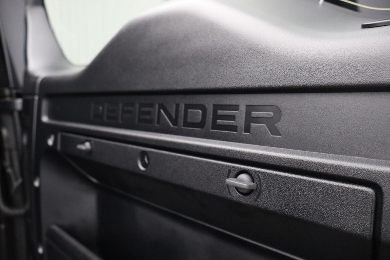 2024 (74) LAND ROVER COMMERCIAL DEFENDER 3.0 D350 Hard Top X-Dynamic HSE Auto 5888567