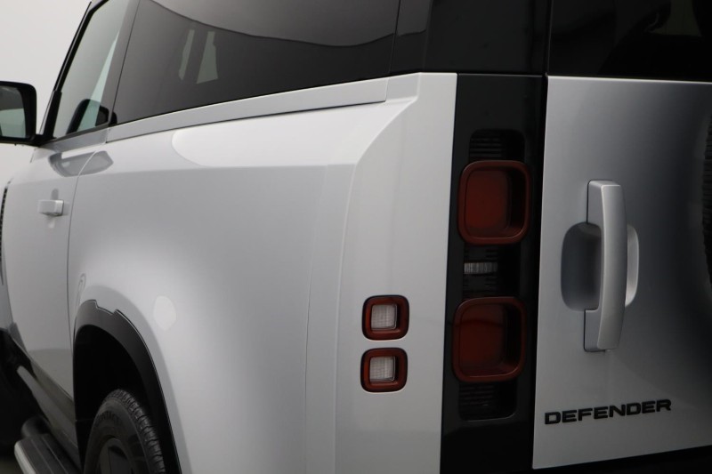 2023 (72) LAND ROVER DEFENDER 3.0 D250 X-Dynamic HSE 90 3dr Auto 5834138