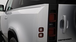 2023 (72) LAND ROVER DEFENDER 3.0 D250 X-Dynamic HSE 90 3dr Auto 5834138