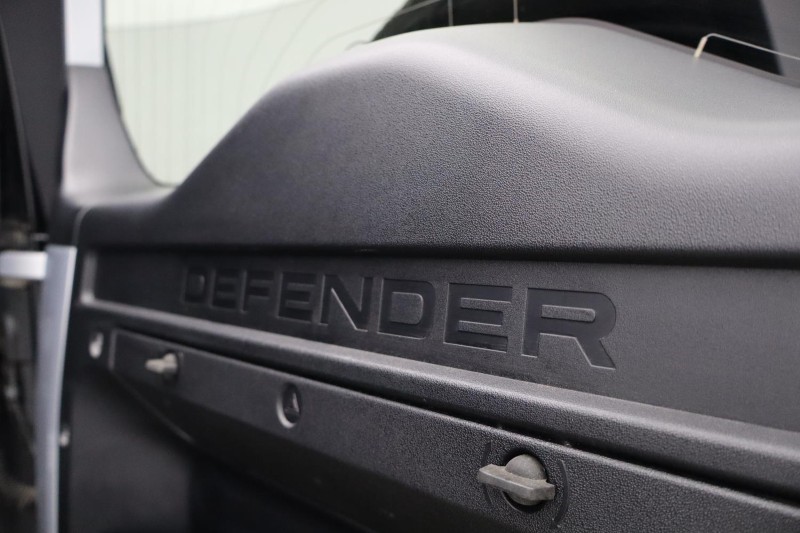 2023 (72) LAND ROVER DEFENDER 3.0 D250 X-Dynamic HSE 90 3dr Auto 5834136