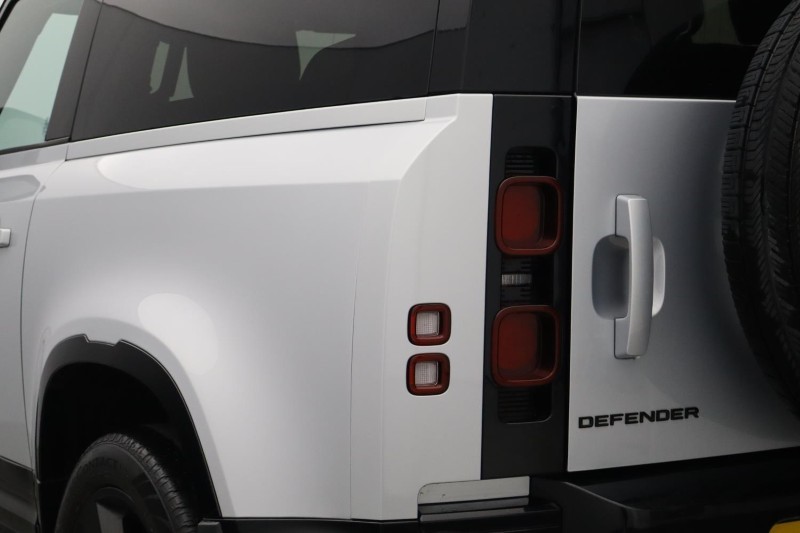 2023 (72) LAND ROVER DEFENDER 3.0 D250 X-Dynamic HSE 90 3dr Auto 5834139