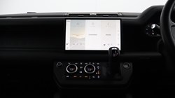 2024 (24) LAND ROVER DEFENDER 3.0 D250 X-Dynamic HSE 110 5dr Auto 5845091