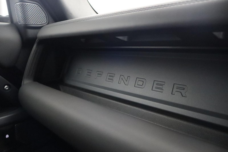 2024 (24) LAND ROVER DEFENDER 3.0 D250 X-Dynamic HSE 110 5dr Auto 5845120