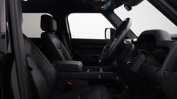 2024 (24) LAND ROVER DEFENDER 3.0 D250 X-Dynamic HSE 110 5dr Auto 5845096