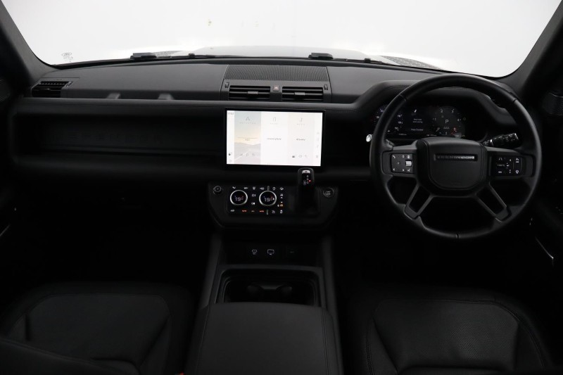 2024 (24) LAND ROVER DEFENDER 3.0 D250 X-Dynamic HSE 110 5dr Auto 5845089