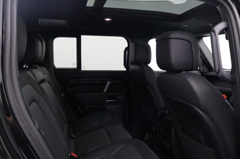 2024 (24) LAND ROVER DEFENDER 3.0 D250 X-Dynamic HSE 110 5dr Auto 5845078