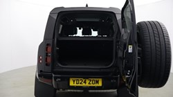 2024 (24) LAND ROVER DEFENDER 3.0 D250 X-Dynamic HSE 110 5dr Auto 5845066