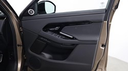 2024 (74) LAND ROVER RANGE ROVER EVOQUE 2.0 D200 Dynamic SE 5dr Auto 5847381