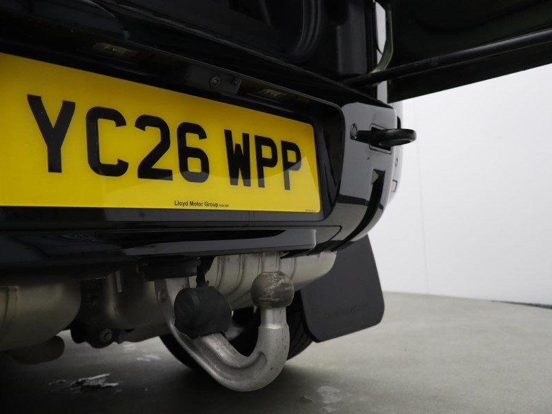2026 (26) LAND ROVER DEFENDER 3.0 D250 X-Dynamic HSE 90 3dr Auto 5818637