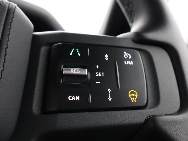 2026 (26) LAND ROVER DEFENDER 3.0 D250 X-Dynamic HSE 90 3dr Auto 5818662
