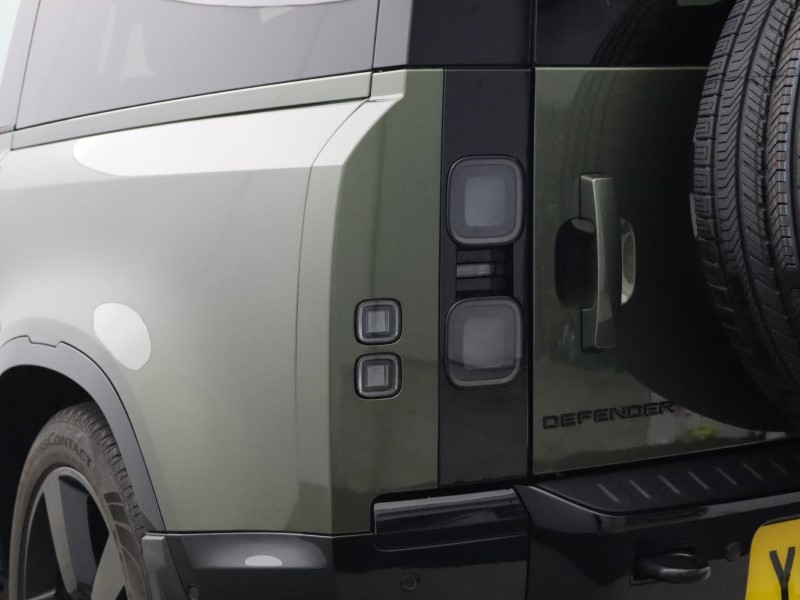 2026 (26) LAND ROVER DEFENDER 3.0 D250 X-Dynamic HSE 90 3dr Auto 5818631