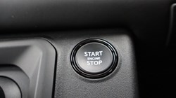 2026 (26) LAND ROVER DEFENDER 4.4 P635 Octa 110 5dr Auto 5818220
