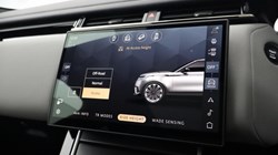 2026 (26) LAND ROVER RANGE ROVER VELAR 2.0 D200 MHEV Dynamic SE 5dr Auto 5821857
