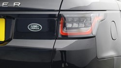 2022 (22) LAND ROVER DISCOVERY 3.0 D300 R-Dynamic HSE 5dr Auto 5857343