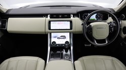 2022 (22) LAND ROVER DISCOVERY 3.0 D300 R-Dynamic HSE 5dr Auto 5857369