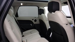 2022 (22) LAND ROVER DISCOVERY 3.0 D300 R-Dynamic HSE 5dr Auto 5857357
