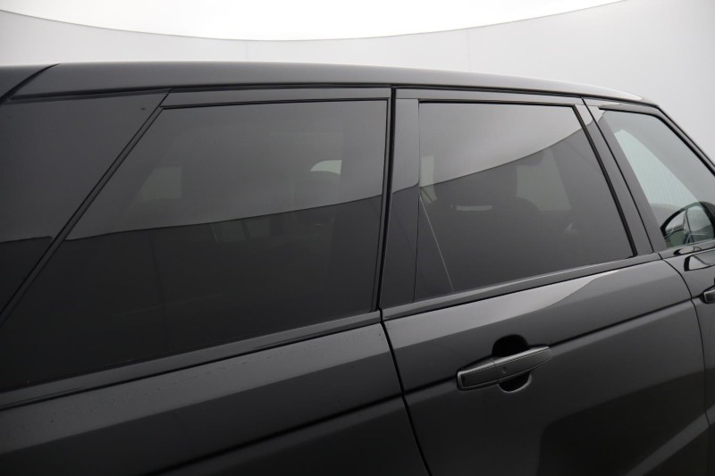 2022 (22) LAND ROVER DISCOVERY 3.0 D300 R-Dynamic HSE 5dr Auto 5857356