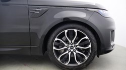 2022 (22) LAND ROVER DISCOVERY 3.0 D300 R-Dynamic HSE 5dr Auto 5857365