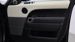 2022 (22) LAND ROVER DISCOVERY 3.0 D300 R-Dynamic HSE 5dr Auto 5857376