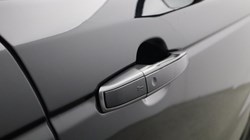 2022 (22) LAND ROVER DISCOVERY 3.0 D300 R-Dynamic HSE 5dr Auto 5857359