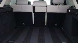 2022 (22) LAND ROVER DISCOVERY 3.0 D300 R-Dynamic HSE 5dr Auto 5857348