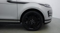 2021 (21) LAND ROVER RANGE ROVER EVOQUE 2.0 D200 R-Dynamic HSE 5dr Auto 5837513