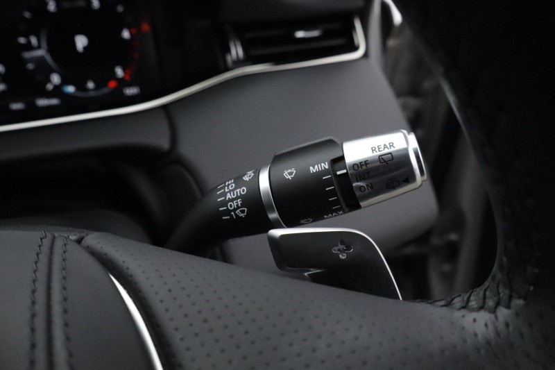 2021 (21) LAND ROVER RANGE ROVER EVOQUE 2.0 D200 R-Dynamic HSE 5dr Auto 5837551