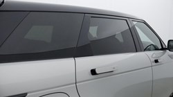 2021 (21) LAND ROVER RANGE ROVER EVOQUE 2.0 D200 R-Dynamic HSE 5dr Auto 5837511