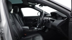 2021 (21) LAND ROVER RANGE ROVER EVOQUE 2.0 D200 R-Dynamic HSE 5dr Auto 5837526