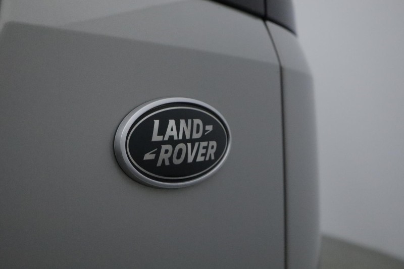 2021 (21) LAND ROVER RANGE ROVER EVOQUE 2.0 D200 R-Dynamic HSE 5dr Auto 5837500
