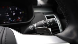 2023 (73) LAND ROVER DISCOVERY 3.0 D300 Dynamic HSE 5dr Auto 5852313