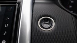 2023 (73) LAND ROVER DISCOVERY 3.0 D300 Dynamic HSE 5dr Auto 5852298