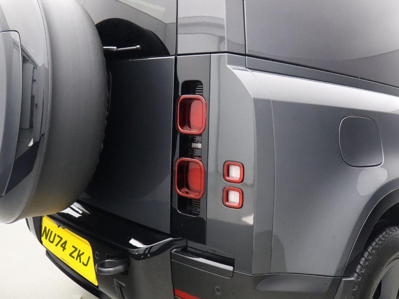 2024 (74) LAND ROVER COMMERCIAL DEFENDER 3.0 D250 Hard Top X-Dynamic HSE Auto [3 Seat] 5832308